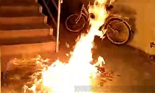  滅火新花樣，聯(lián)眾安摔瓶式自動(dòng)滅火裝置來(lái)了 